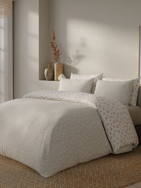 Vantona Essentials Range Molly Ditsy Duvet Cover Set - Natural