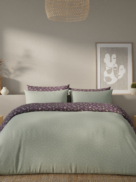 Vantona Essentials Range Molly Ditsy Duvet Cover Set - Purple