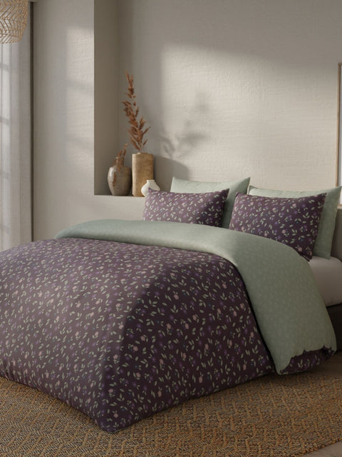 Vantona Essentials Range Molly Ditsy Duvet Cover Set - Purple