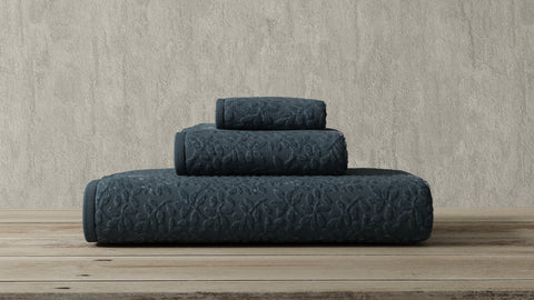Vantona Luxury Leaf Jacquard Cotton Towel – Charcoal